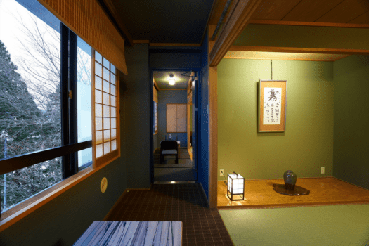 【コネクト和洋室】「コネクティングルーム」でゆったりと部屋を使える。家族やグループでの利用に人気