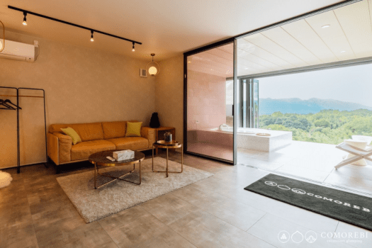 【With Semi-Open-Air Bath】Two-Story Oval & Dome Tent (Up to 7 People)