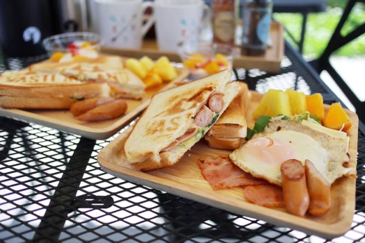 【1泊2食】≪Specialty≫ ”デラックスプレミアムBBQプラン”～量より質重視の方へ。特選牛ステーキ、厚切り牛タンステーキ、アヒージョなど特選美味に味わう～