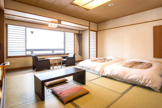 Deluxe Oriental Room (10 Tatami)