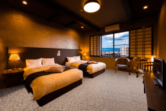 ◆丘ノ想◇洋風和室◆落ち着きのある洋風のお部屋。2台のセミダブルベッドでごゆるりとお寛ぎください。