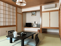 Japanese Standard room with toilet (mountain view ) Japanese Standard room with toilet (mountain view )