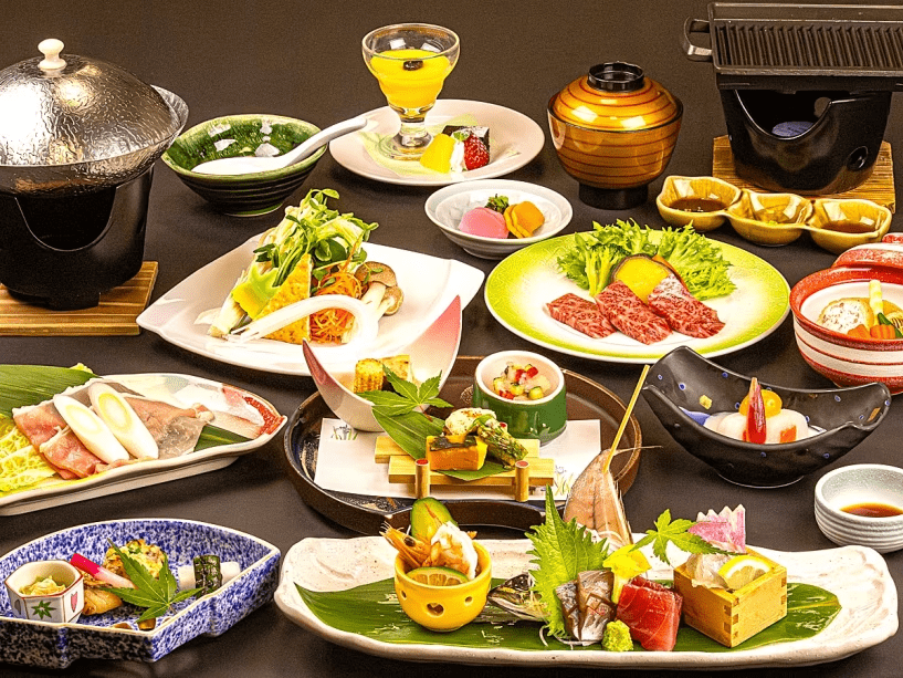 2026年5月6月《お献立一例》料理長厳選の旬食材を使った、「初夏」を感じられる季節の和洋折衷創作会席膳です♪