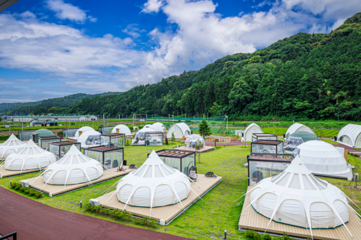 【1泊2食】«luxury stay≫グランピングBBQプラン～碧の谷を駆ける緑風に和らぐノスタルジックリゾート～＜”Glamping＆Port 結”＞