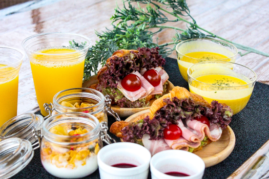 【1泊2食】«luxury stay≫グランピングBBQプラン～碧の谷を駆ける緑風に和らぐノスタルジックリゾート～＜”Glamping＆Port 結”＞
