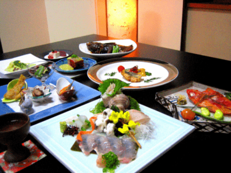 【お部屋出しまたは個室食】季節の海鮮懐石♪港近くの新鮮な味をお届けプラン【2食付き】