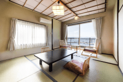 和室6畳＋和室8畳【ベッドルーム】（小名浜港一望）バストイレ付
