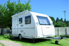 キャンピングトレーラー「AVIVA３６０DK（スコットランド製）」で憧れのグランピング体験!