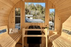 日中は日本百名山のひとつ、伊吹山などが織りなす自然の景観を眺めながらじっくりサウナを楽しんでいただけます。