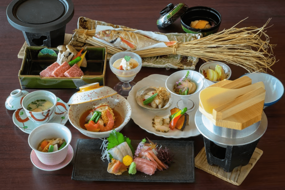 【山海美食の饗宴】『村上牛』『鮑』『のど黒』をメインに、村上の厳選食材をご堪能いただけます。