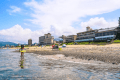 【瀬波温泉海水浴場】当館から徒歩0分。夏は海水浴もお楽しみいただけます。