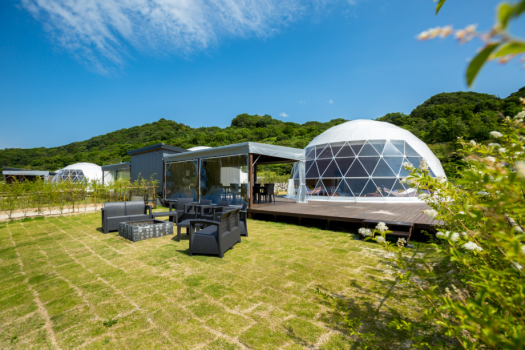 【1泊2食】≪luxury stay≫グランピングBBQプラン～煌く夜景。 夕日の情景を臨む丘での大阪湾景LUXURYグランピング～＜”SKY DOME阪南”＞