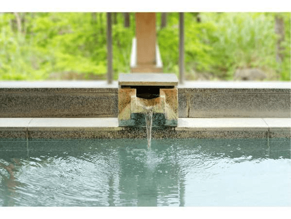 温泉が出てくる湯口