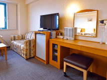 【デラックスツイン】ビジネスに最適、広々としたデスクワーク付