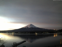 湖畔オートキャンプサイト