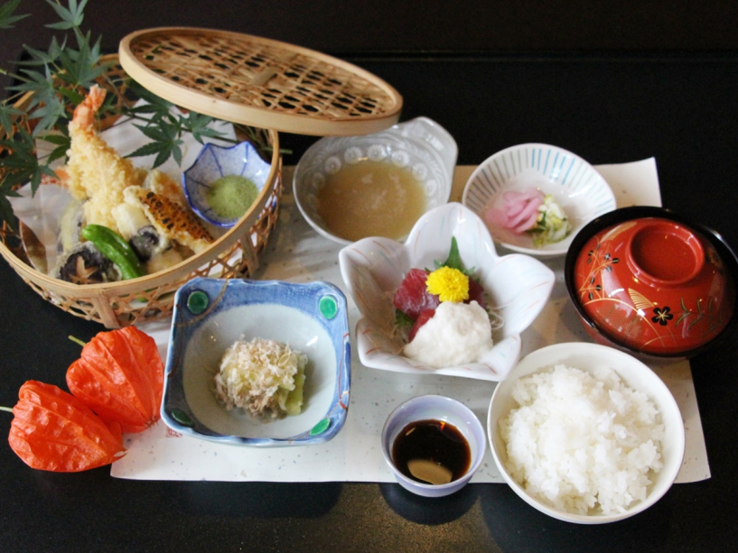 季節の天婦羅御膳(一例) 季節の天婦羅御膳(一例)