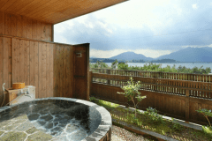 【露天風呂付客室】★河口湖ビュー★禁煙★ 和室10畳 ＋ 広縁