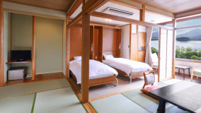 【最上階客室】★河口湖ビュー★禁煙★ 和洋室