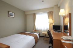 【禁煙】ダブル/バス・トイレ付（シモンズベッド完備）