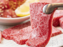 サーロインやカルビなど3種類の食べ比べ♪