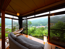 ●本館｜離れ露天風呂付き１０畳和室～角部屋特別室～万両～