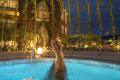 【BOTANICAL GARDEN SPA】夜のラグジュアリーな雰囲気は、カップルにもおすすめ。