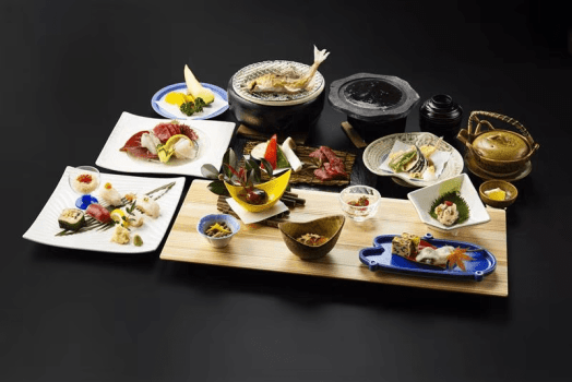 【平日限定】5大特典付～ふたり旅プラン～（1泊2食付き）＜公式サイト限定10％OFF＞