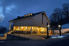 月山の大自然に囲まれた静かなホテル