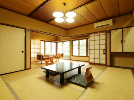 【旧館】「竹風庵」和室【喫煙】（定員4名）