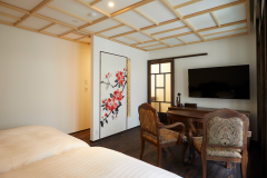 【山側大正モダン客室】和洋室＋セミダブルベッド2台＋トイレ付（禁煙室）