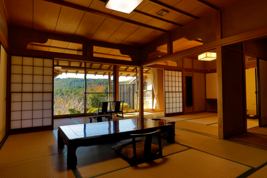一人旅【部屋食】本間10畳、次の間6畳。露天風呂付き客室