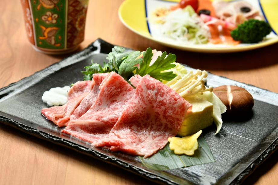 【火の物 献立例】厳選した国産牛と季節野菜の火の物。季節によって様々な技法でご提供いたします