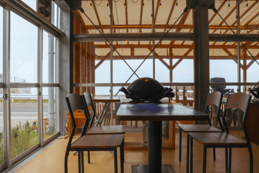 &diams;︎屋内１階BBQエリア&diams;︎持ち込み限定！自分好みを思う存分食べたい人にぴったり！