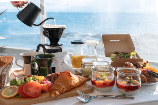 【GW限定】夕暮れを愉しむ アフタヌーンドリンクフリー付き贅沢ステイ～1泊2食～