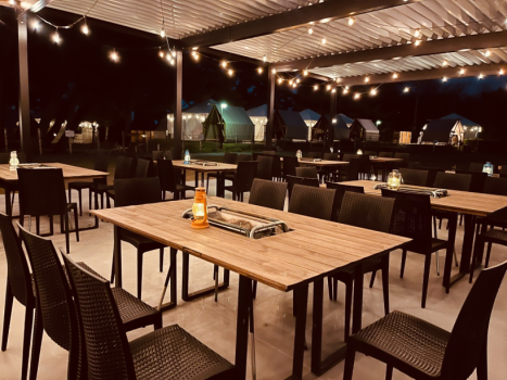 【雨でも安心！】BBQサイト　テーブル席 (夜利用18:00~21:00)