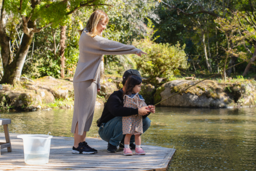 ニジマス釣り体験（10月〜6月まで）