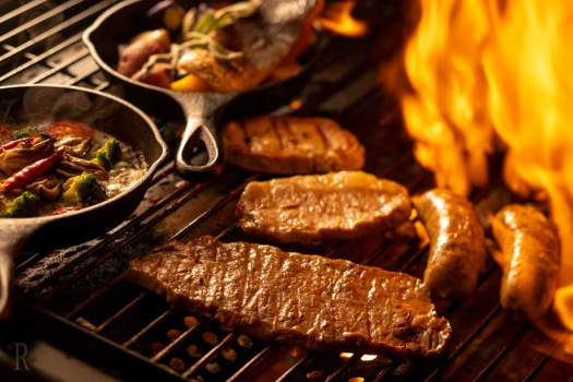 【1泊2食贅沢BBQ/一人当たり料金】3大和牛の"近江牛"琵琶湖でしか獲れないビワマスなど地元産の食材のグランピングBBQを楽しむ、琵琶湖の畔でラグジュアリーステイ