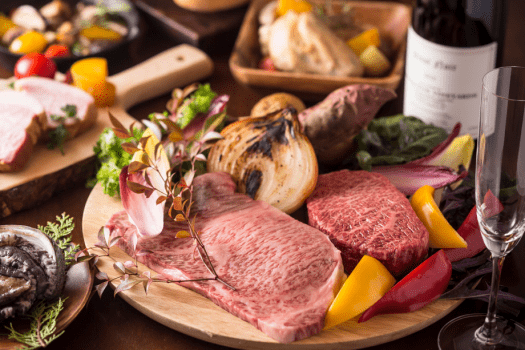 【1泊2食付】＜グルメBBQプラン＞&rdquo;甲州牛&rdquo;や熟成肉ステーキ&rdquo;など山梨の恵みを堪能するグリルディナー～忍野富士を望むプライベート天然温泉で癒されるひととき～