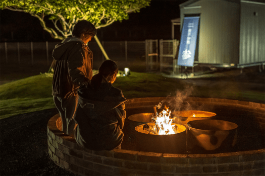 【ご当地鍋料理】松阪牛たっぷり！すき焼き鍋をみんなで囲むグランピングプラン〈1泊2食付き〉