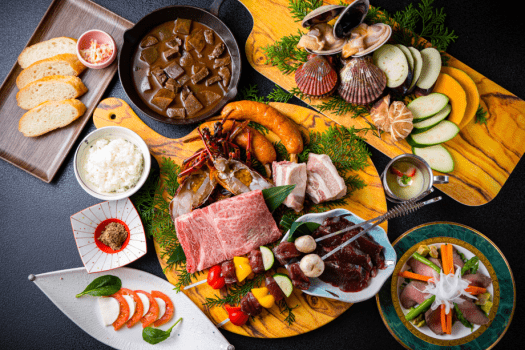 【1泊2食】«Luxury Stay≫グランピングBBQプラン～松阪牛に伊勢エビ、鮑。美食の宝庫・伊勢志摩をまるごと味わう極上BBQ〈”Luxury Trailers 離宮伊勢”〉