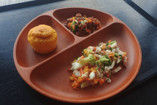 ＜Luxury Trailers離宮伊勢　はじめての愛犬旅♪安心グランピングデビュー＞　ノーリードOK！愛犬プレート付き＜1泊2食付＞