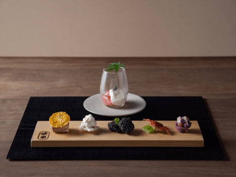 *【夕食（前菜）】会席料理の起草は奇勝絶景「天龍峡十勝」季節毎に装いを変え里山の恵みを表現