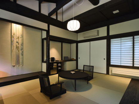 *【ムササビの間】開放感のある空間