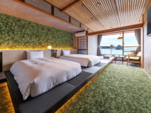 ■西館リニューアルルーム■4F 黒船・和モダン：木のぬくもりをテーマとしたシンプルな和モダンのフロア