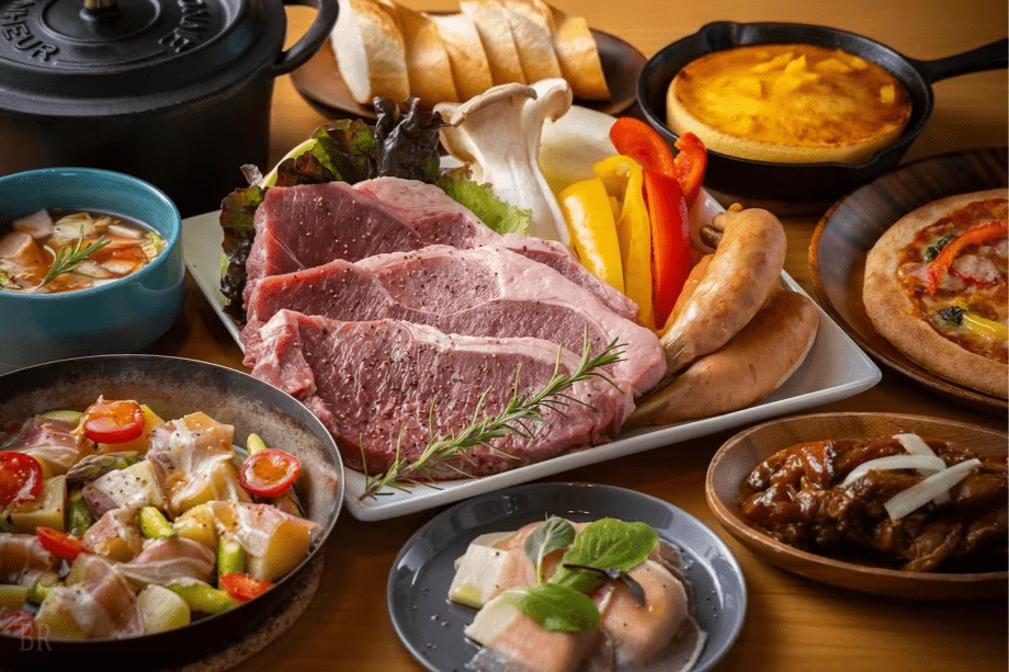 【1泊2食/グランピングBBQ】地元食材をふんだんに使った彩り豊かなBBQを楽しむ。琵琶湖まで10歩の湖畔で過ごすラグジュアリーグランピング　フリードリンク付き