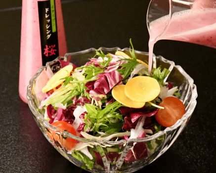 【通信販売オリジナル商品】「桜ドレッシング」桜色に染まった玉ねぎが、様々なお料理を彩ります♪