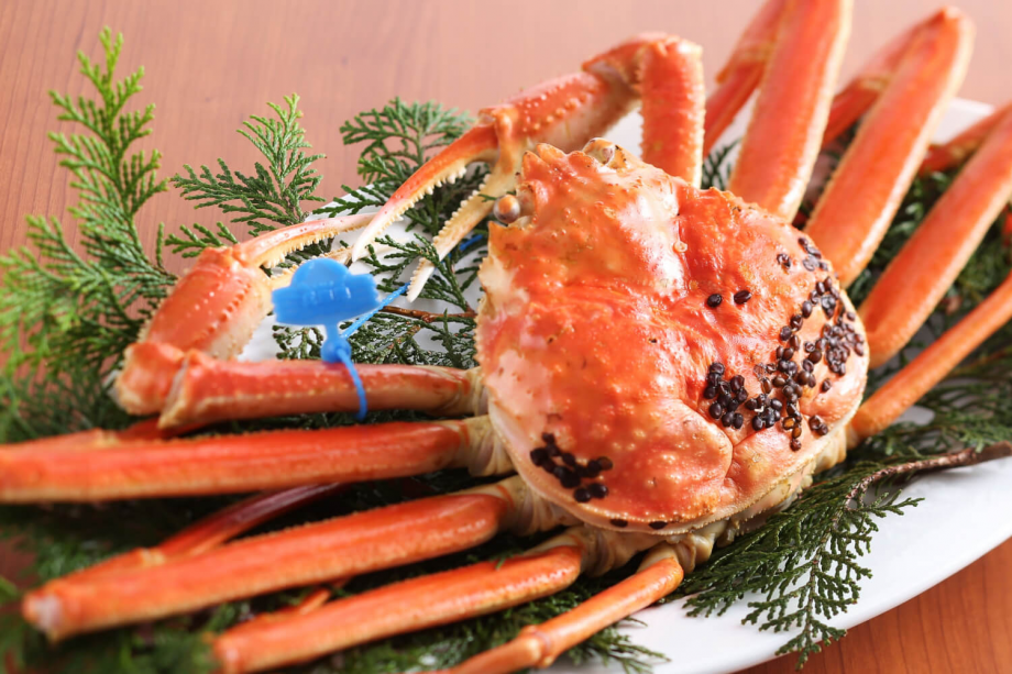Western-Style Dinner: Winter Premium (Matsuba Crab) & Dry Aged Tajima Beef Course