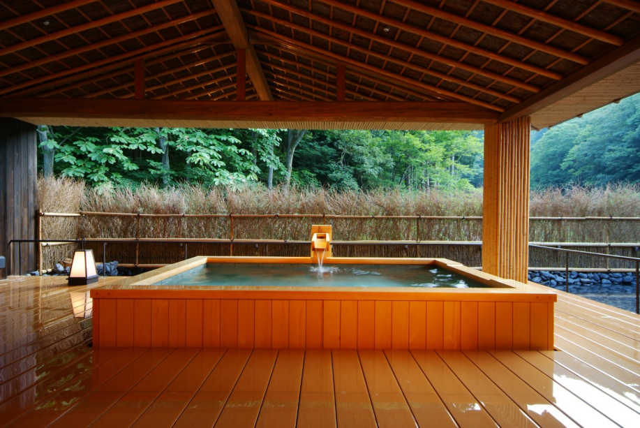 ** FREE Private Onsen INCLUDED** Seasonal Kaiseki  (Dinner in Private Dining Room)