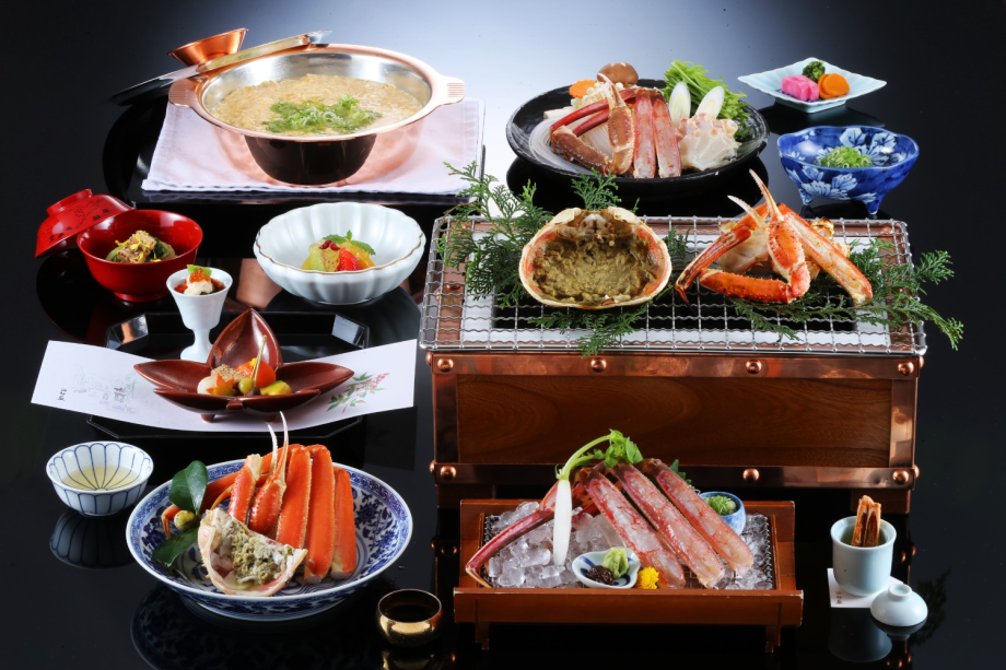 【松葉かにづくし】お一人様につき松葉かに1.5杯相当！＜夕食は個室ダイニングまたは小宴会場＞【館内利用券2000円分付き】