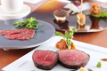 《Riccaシェフお奨めコース》但馬牛熟成肉高級部位味比べ【森林庭園レストランRicca】【館内利用券2千円分付き】